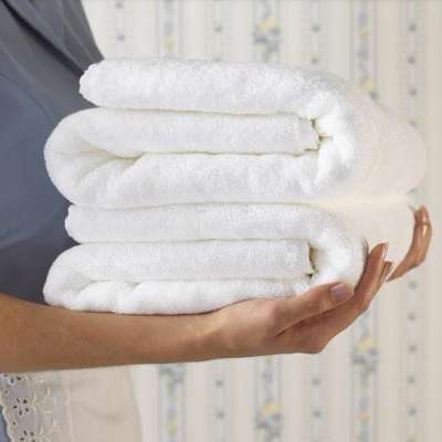 Anti bacterial and thick  white microfiber bath towel with super absorbent quality for hotel and home